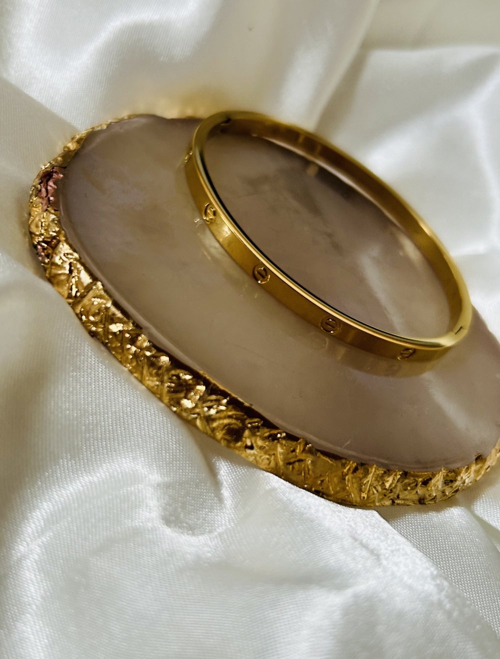 Armband aus Edelstahl dünn