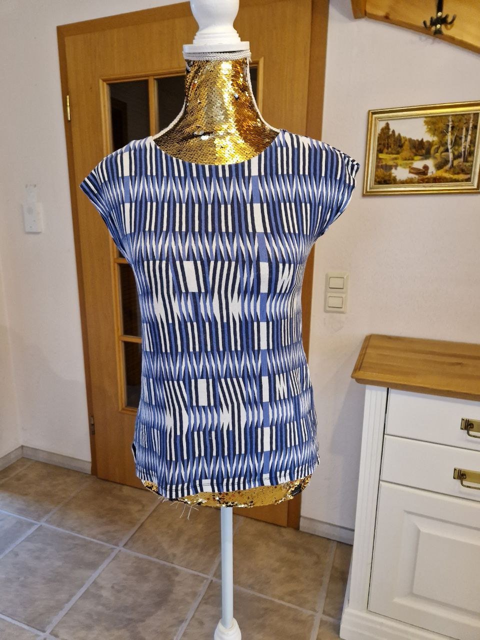 Esprit. T-Shirt - Top - Bluse.  Größe XS.