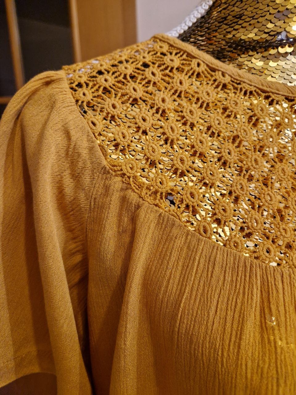 Gina.  Elegante Bluse - Tunika - T-Shirt.  Viskose.  Größe 36 ( Passt auch in Größe M ).