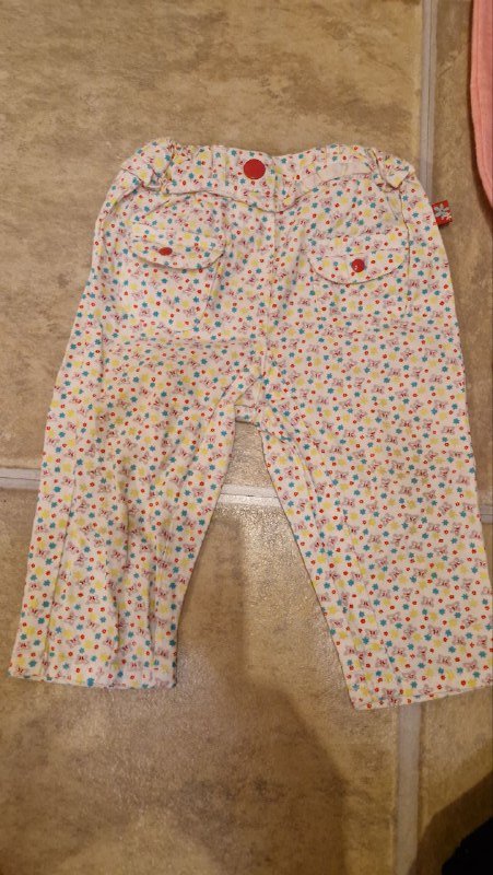 Kinderbekleidungspaket Gr. 68. Für Mädchen. 8 Teile. 