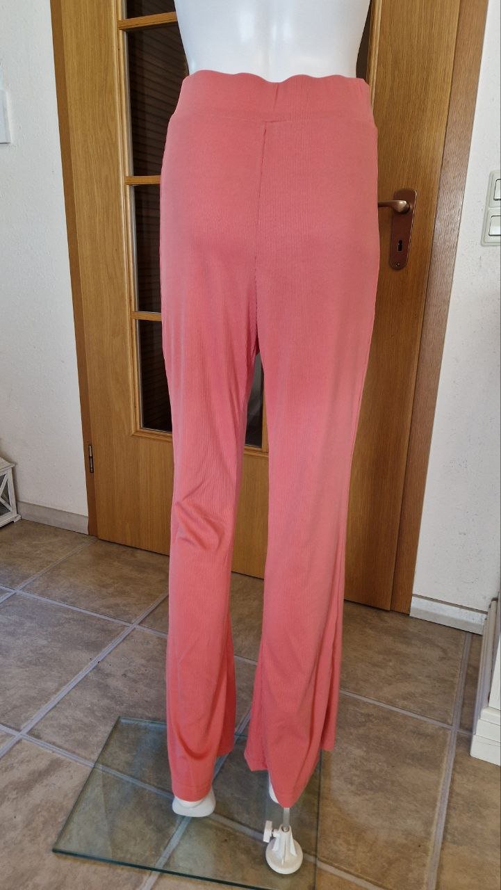 Stylische leichte  Hose, Schlaghosen. Größe M. 