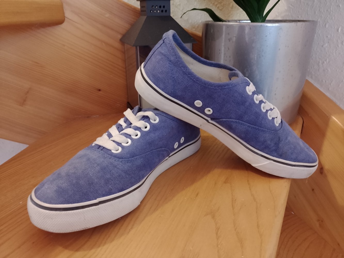 Victory. Stylische Sneaker. Sportschuhe. Größe 37