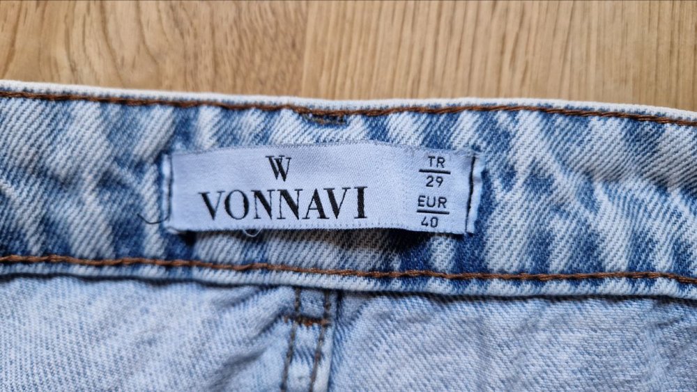 Vonnavi. Wie neu. Stylische blaue Jeans.  Baumwolle. Große 40 (29). 
