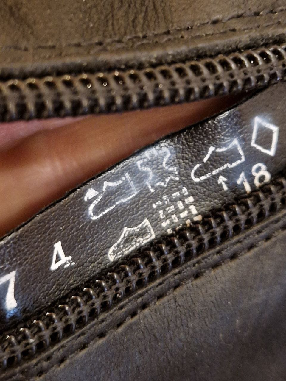 Remonte. Rieker.   Schöne schwarze warme Lederstiefel.  Größe 39.