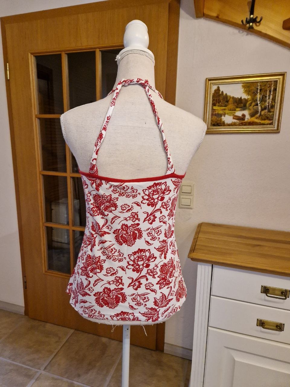 Colours of the World. Bequemes T-Shirt - Top. Größe M. 