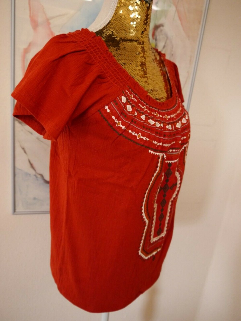 Elegantes T-Shirt - helle Bluse. ?? Größe 44 