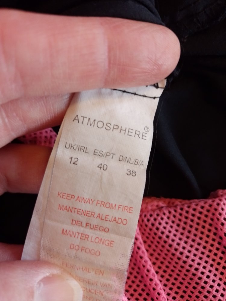 Atmosphere. Bequeme Shorts. Sportliche Shorts. Größe 38-40. 