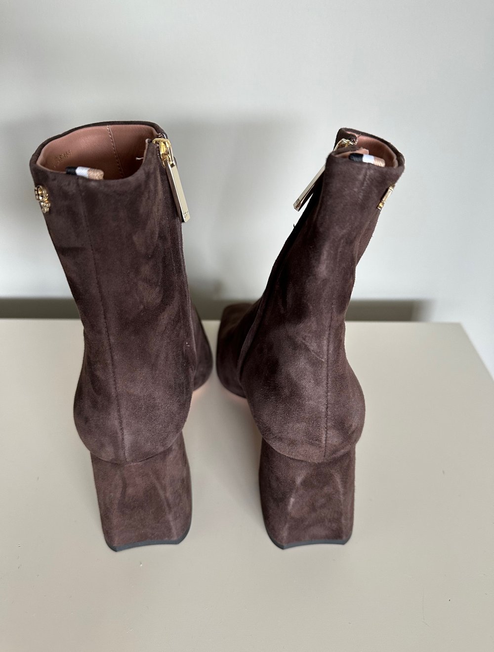 Hugo Boss Damen Stiefeletten braun Wildleder 41 neu