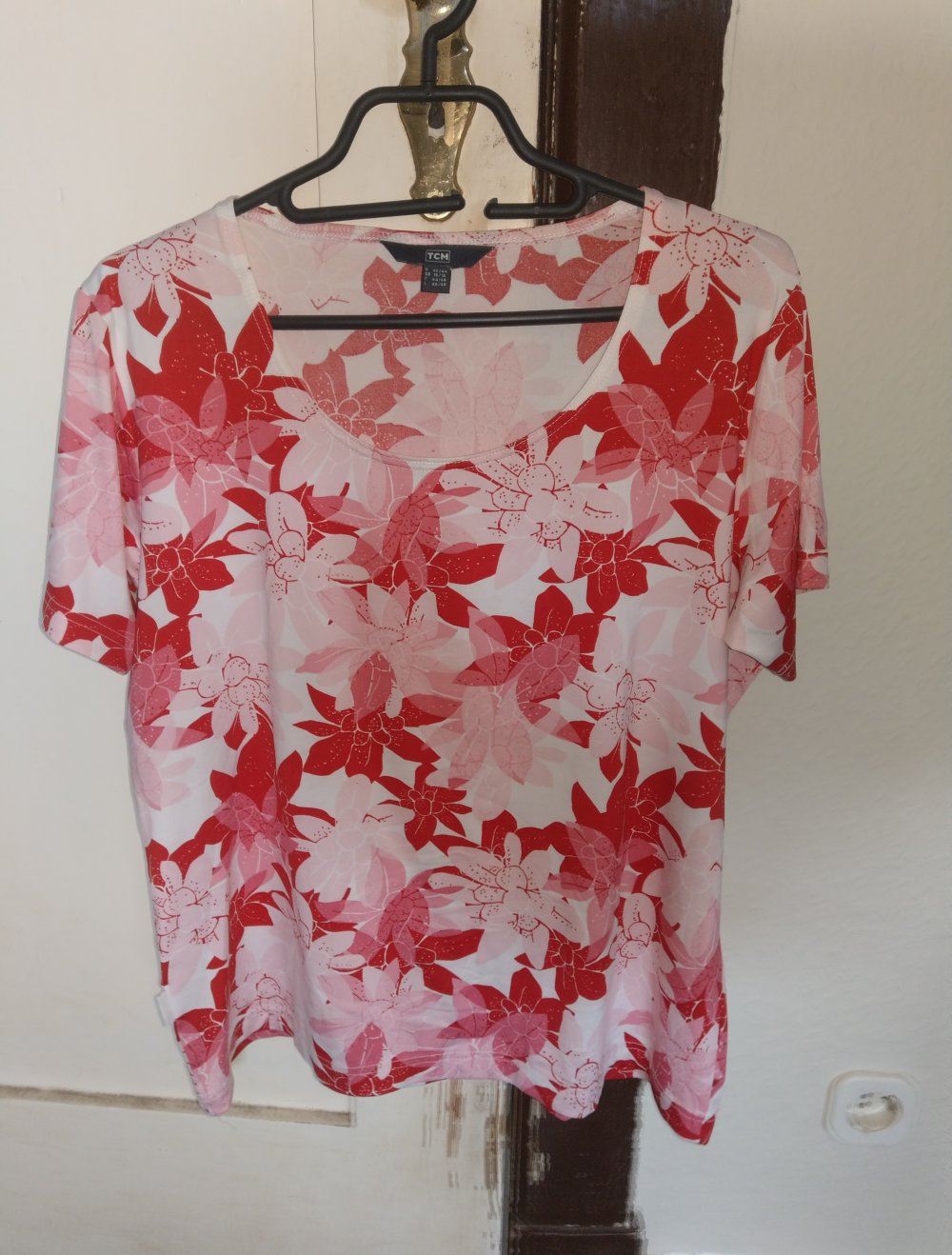 Neues T-Shirt in 42/44