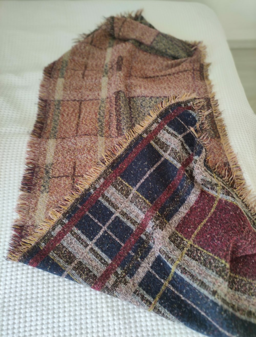 schöner langer kuscheliger schal