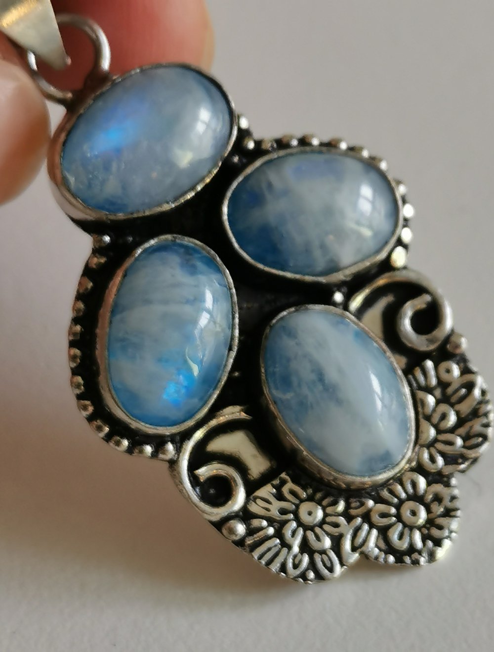 Mondstein Kettenanhänger Silberschmuck 925 gestempelt