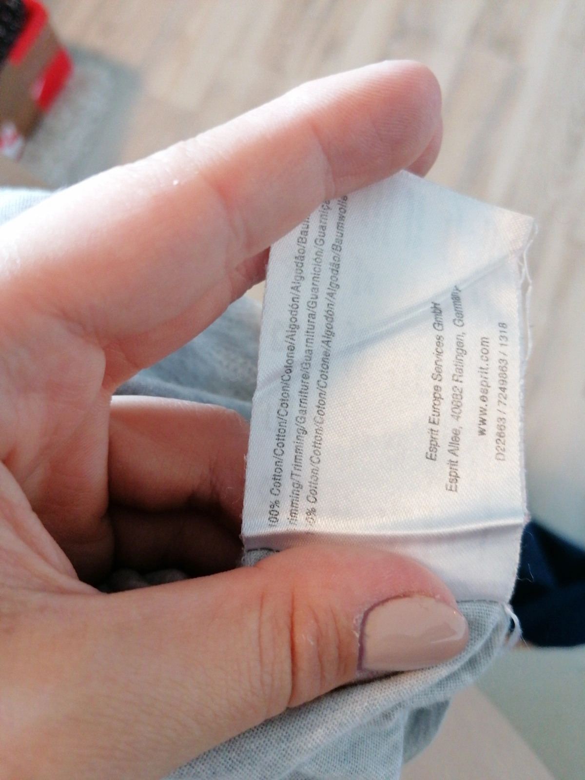 Graues Esprit T-shirt mit Frau Gr. XL