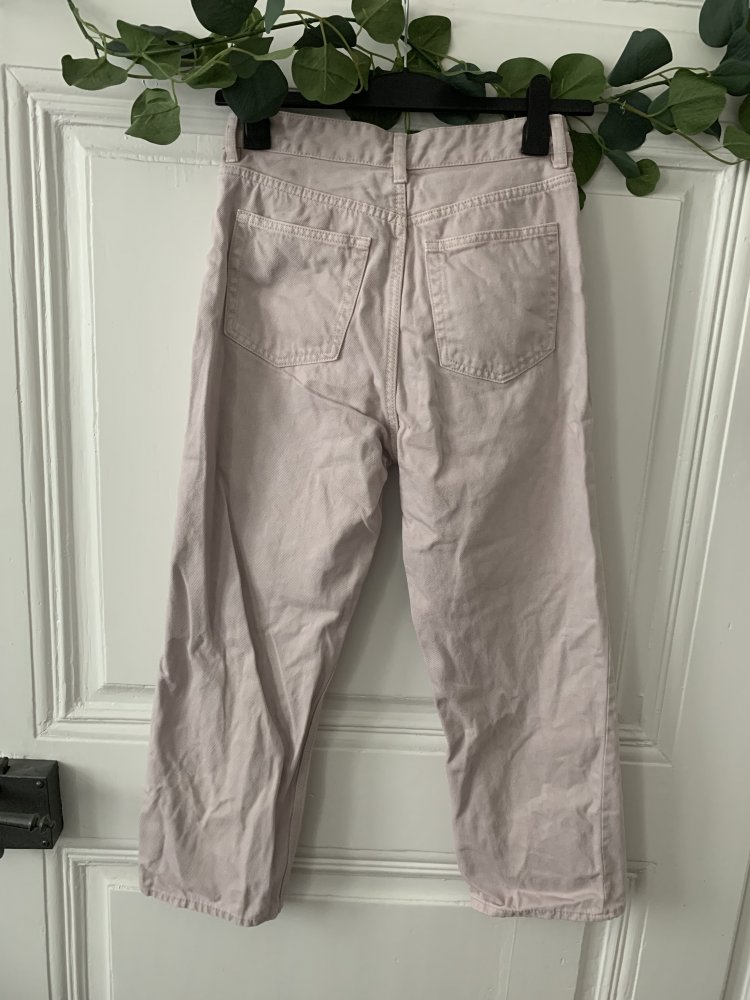 H&M High Waist Mom Jeans Hose flieder rosa 