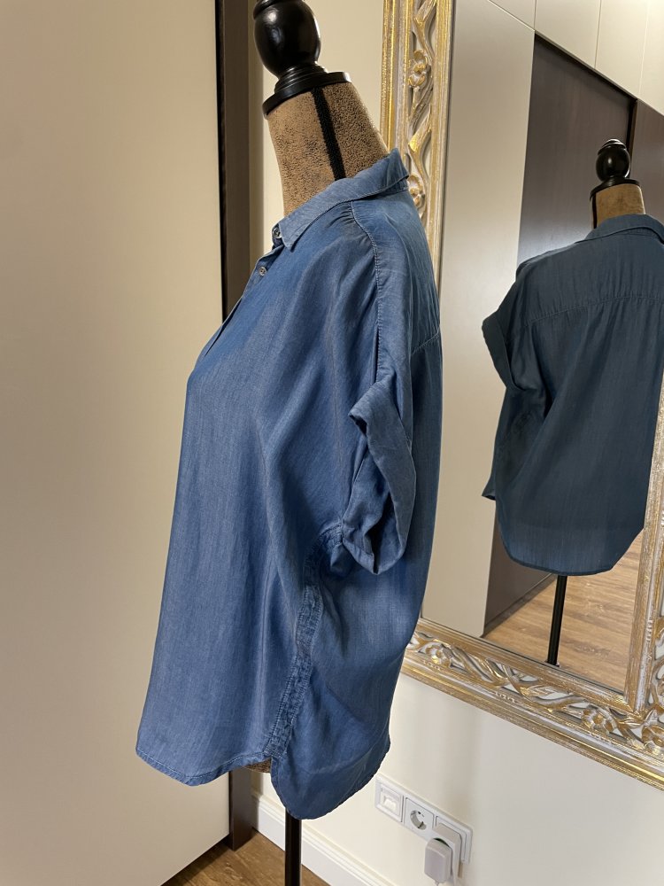 Leichte, kurzärmelige Bluse in Jeansoptik / Jeansbluse / Jeansshirt