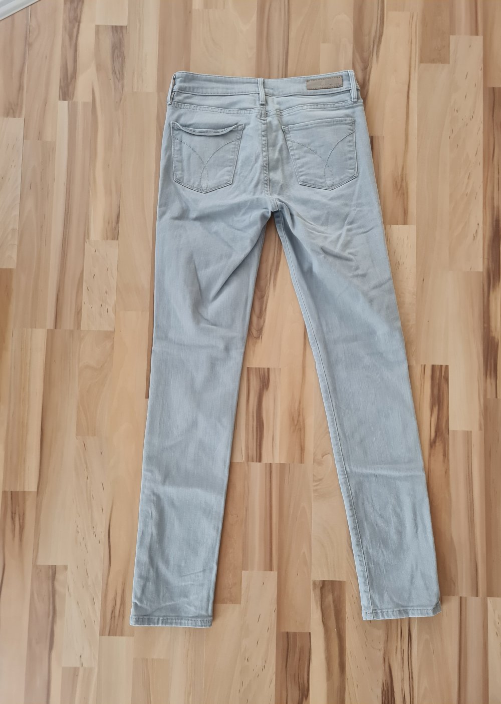 Graue Jeans Calvin Klein W28 L32 Ultimate Skinny