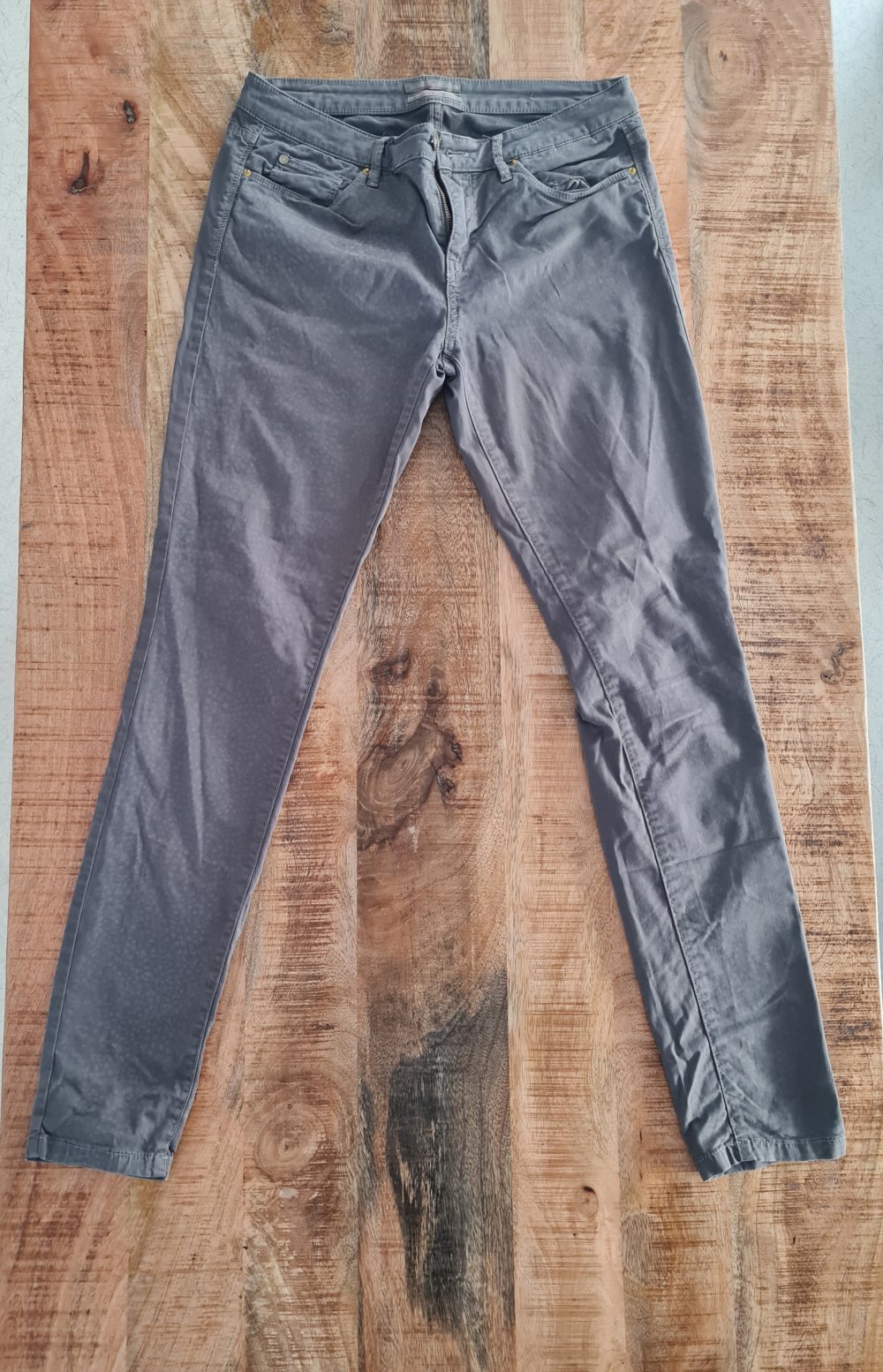 Grau gepunktete Hose Esprit Gr. 38 L 32