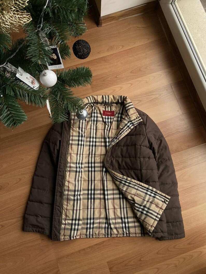 Burberry woman brown Jacket.
