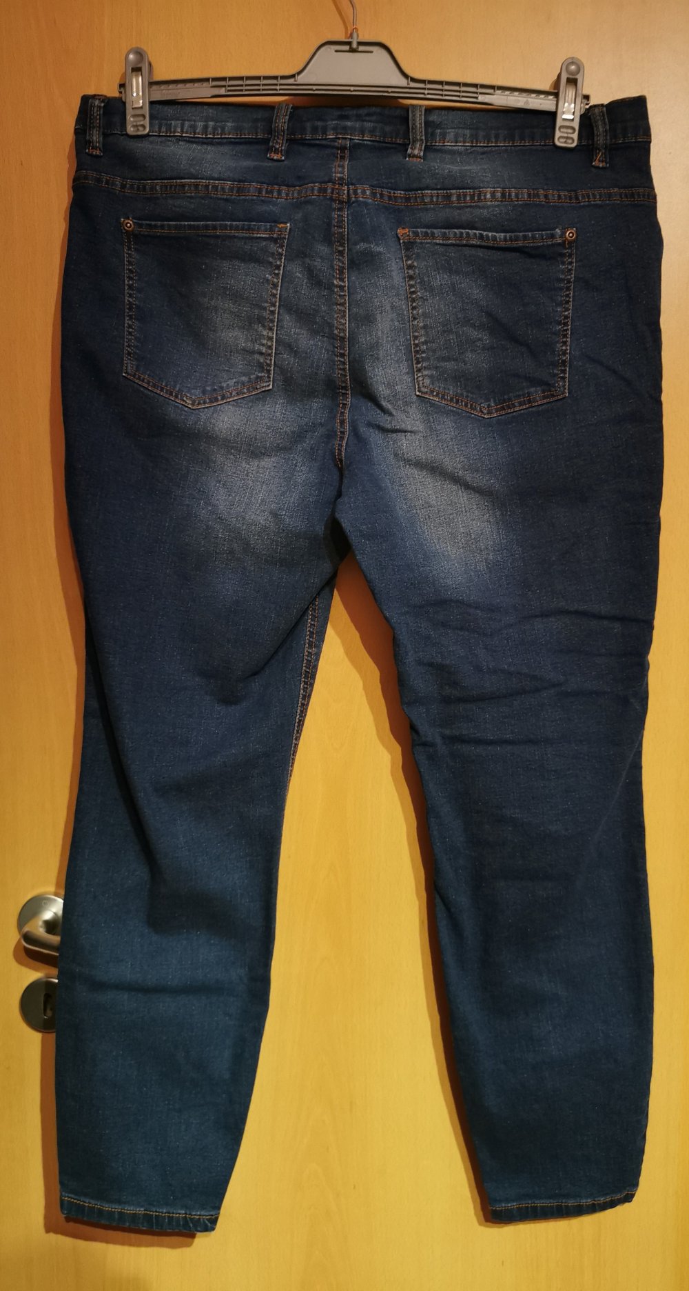 dunkelblaue Jeans (Gr. 48)