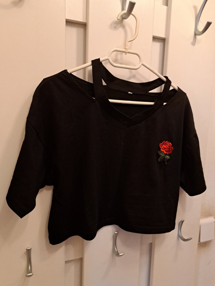  Crop Shirt Gr. S mit Rose Blume Crop Shirt Gr. S mit Rose Blume Crop Shirt Gr. S mit Rose Blume Crop Shirt Gr. S mit Rose Blume  Ähnlichen Artikel verkaufen? Selbst verkaufen Crop Shirt Gr. S mit Rose Blume