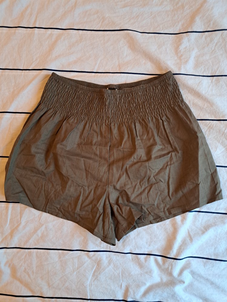 High Waist Shorts Gr. S Kaki Hotpants