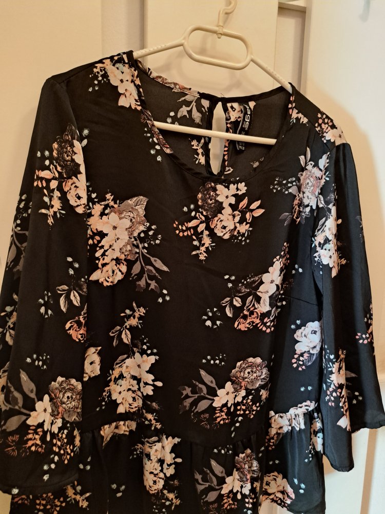 Blusenshirt Gr. 36 Blumen Floral Volants