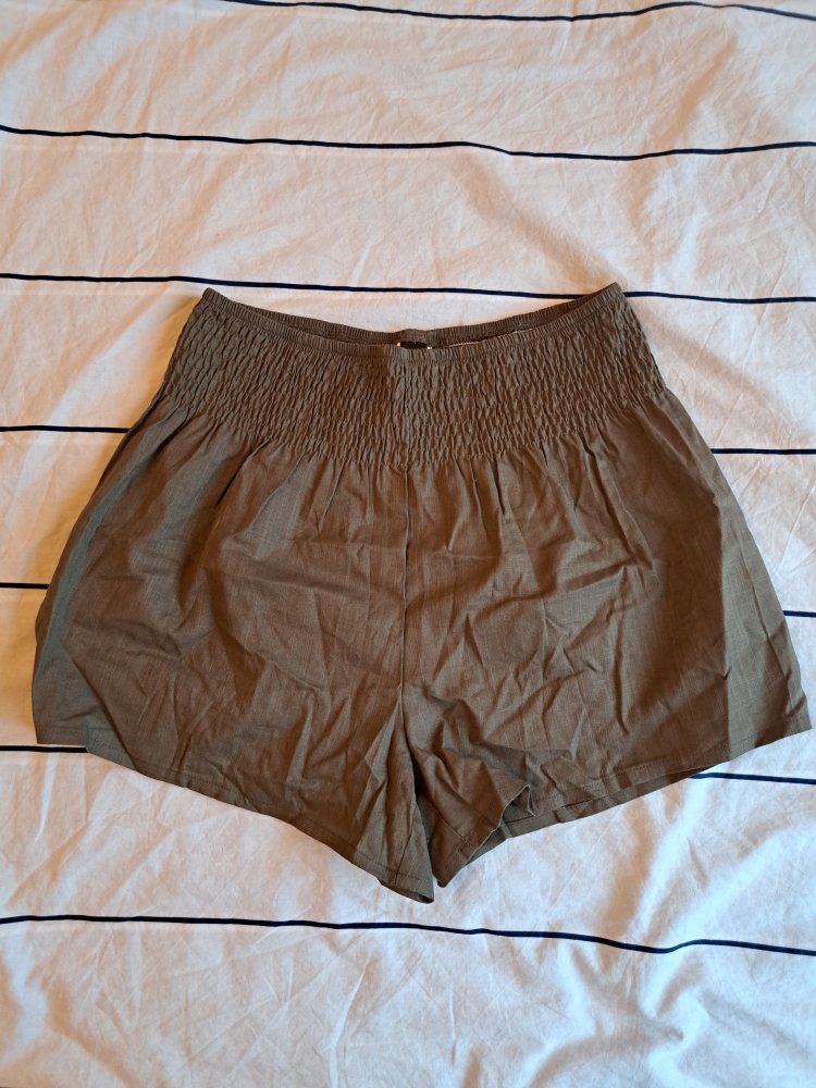 High Waist Shorts Gr. S Kaki Hotpants