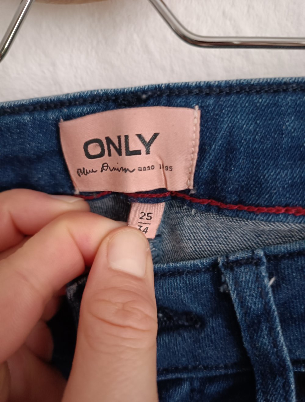 Dunkelblaue Jeans von Vero Moda (Carmen W25)