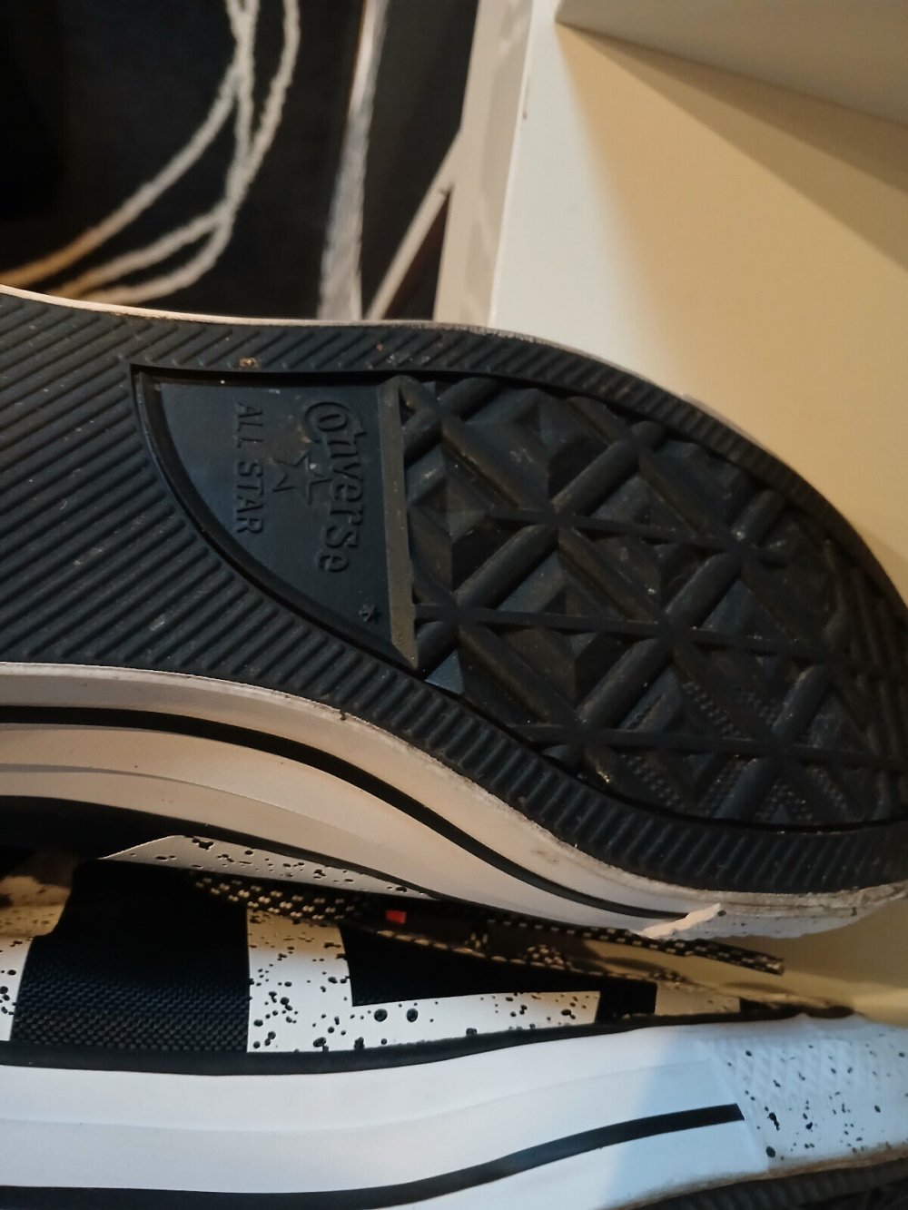 Converse All Star Gr.41 schwarz weiss Goretex Innen leicht gefüttert geschnürt Limitiert