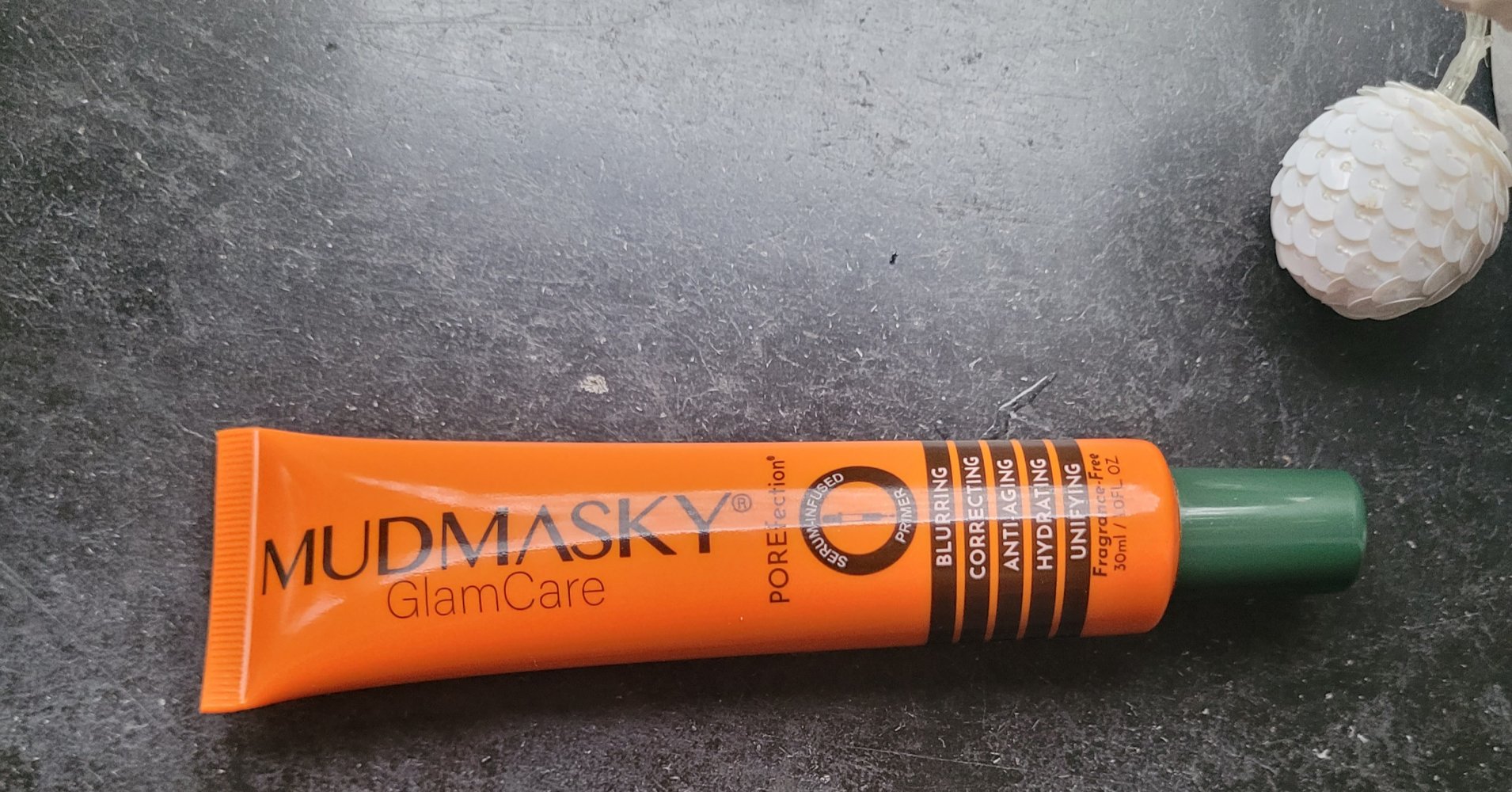 Mudmasky pore fection glamcare