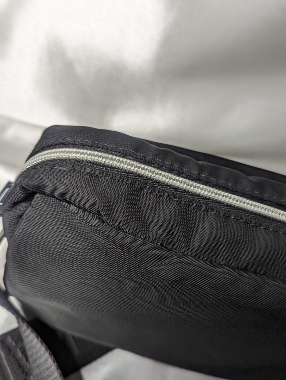 KÅLK Crossbody Bag Handtasche Umhängetasche Schwarz