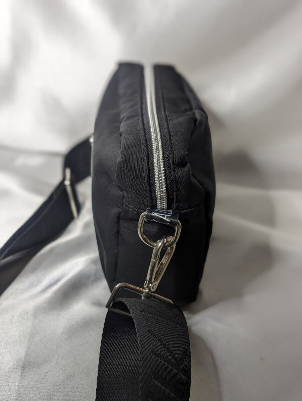 KÅLK Crossbody Bag Handtasche Umhängetasche Schwarz