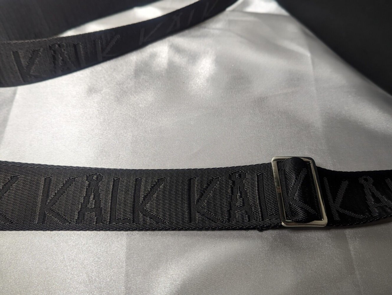 KÅLK Crossbody Bag Handtasche Umhängetasche Schwarz