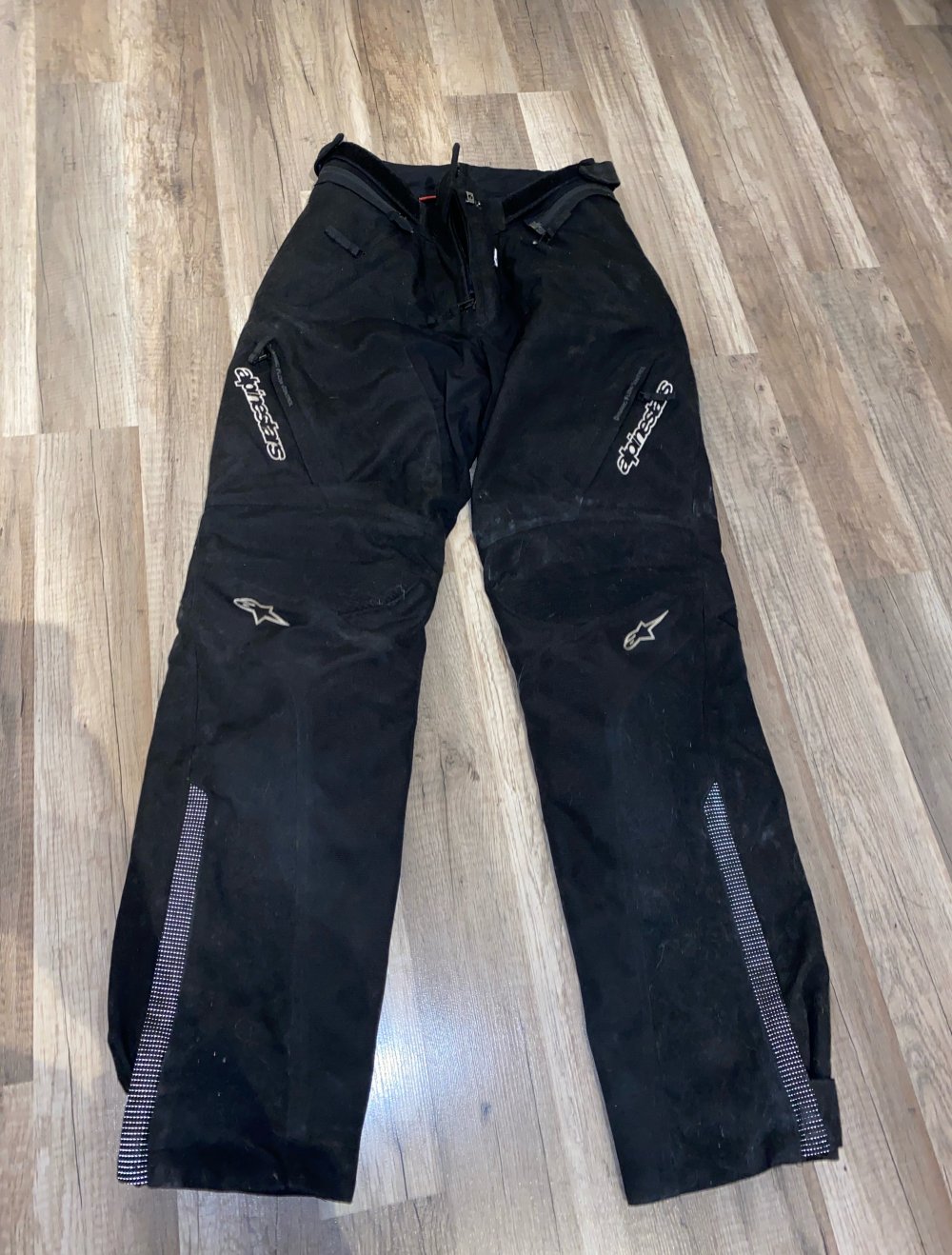 schwarze Alpinestars Motorradhose Protektorenhose Stella Gr. 38 M