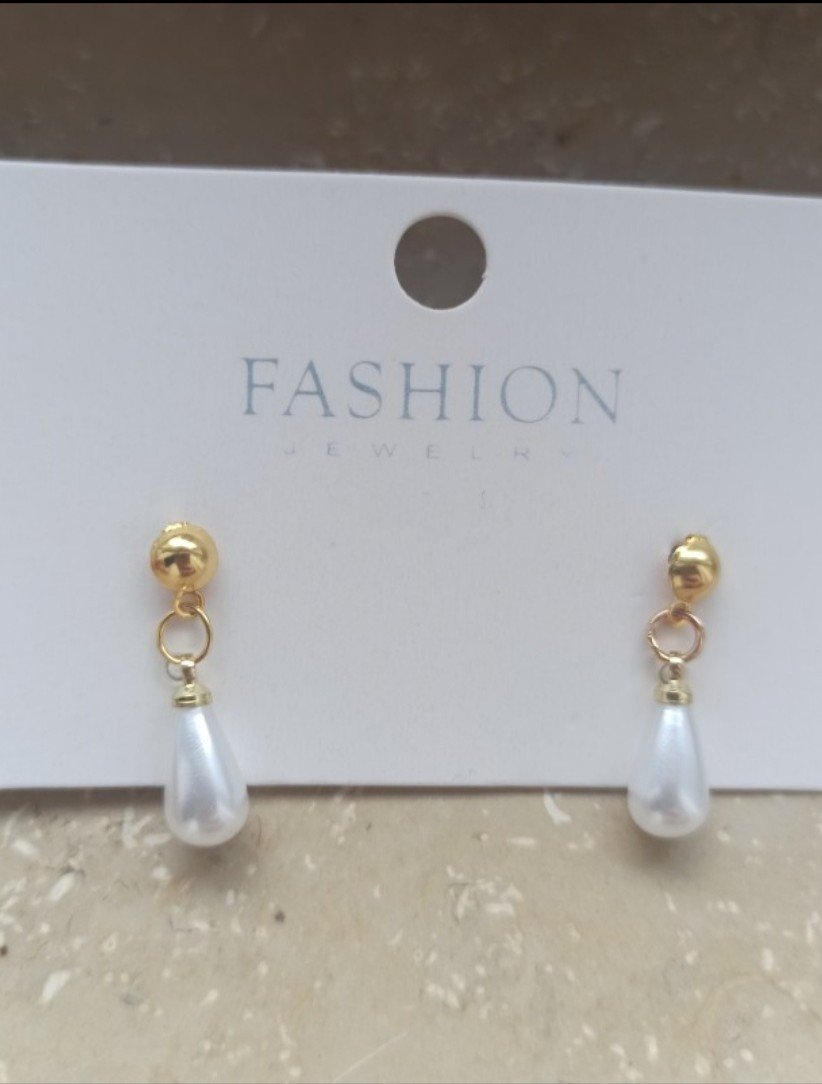 kleine perlen Ohrringe 6mm vergoldet // Versand im Preis enthalten