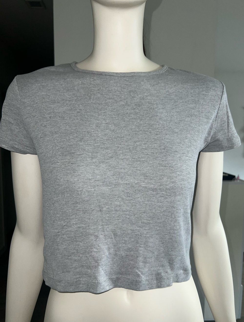 Bauchfreies Oberteil