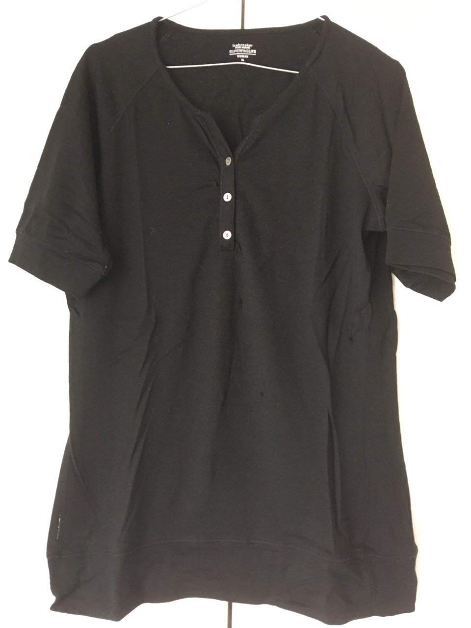 Schwarzes Merino-Shirt