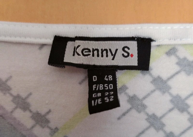 neue Bluse / Shirt Gr.48