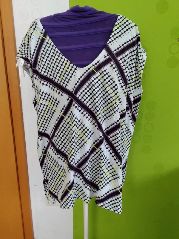 neue Bluse / Shirt Gr.48