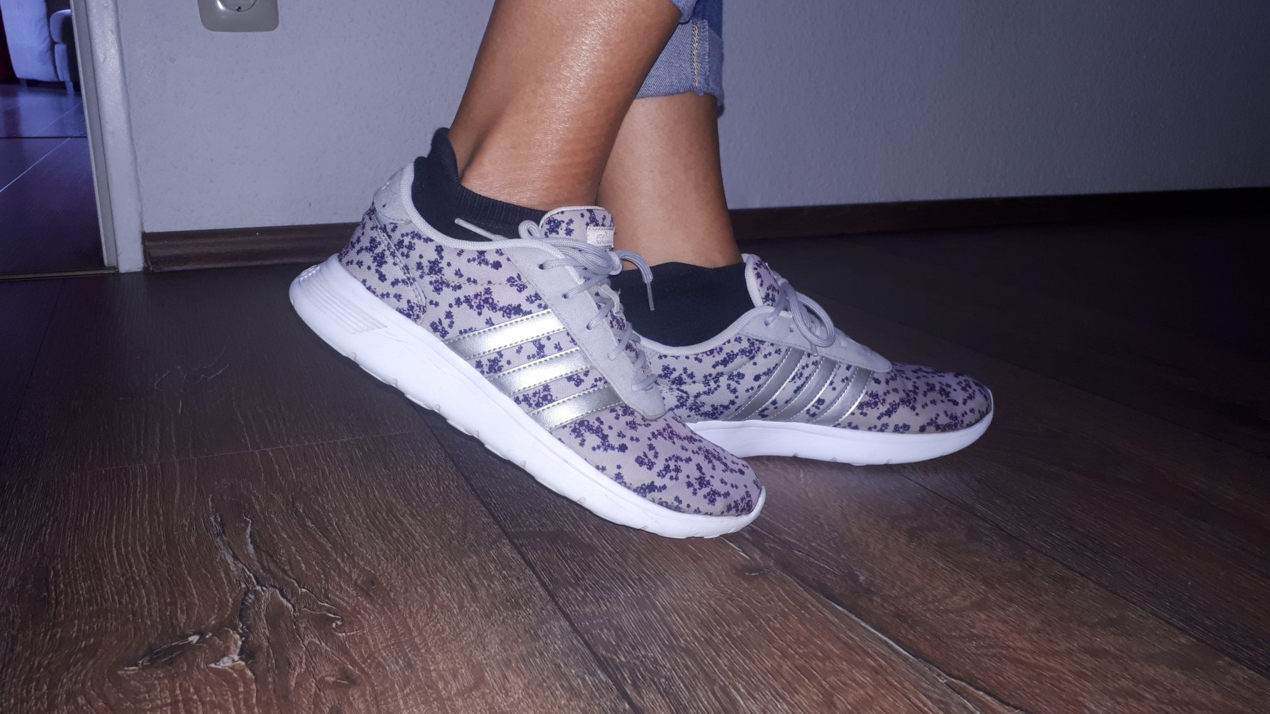 Bequeme Laufschuhe in Größe 40 von adidas!