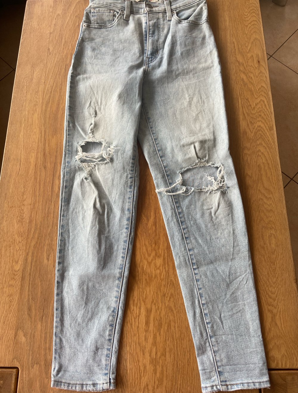 Levi’s High Waisted Mom Jeans