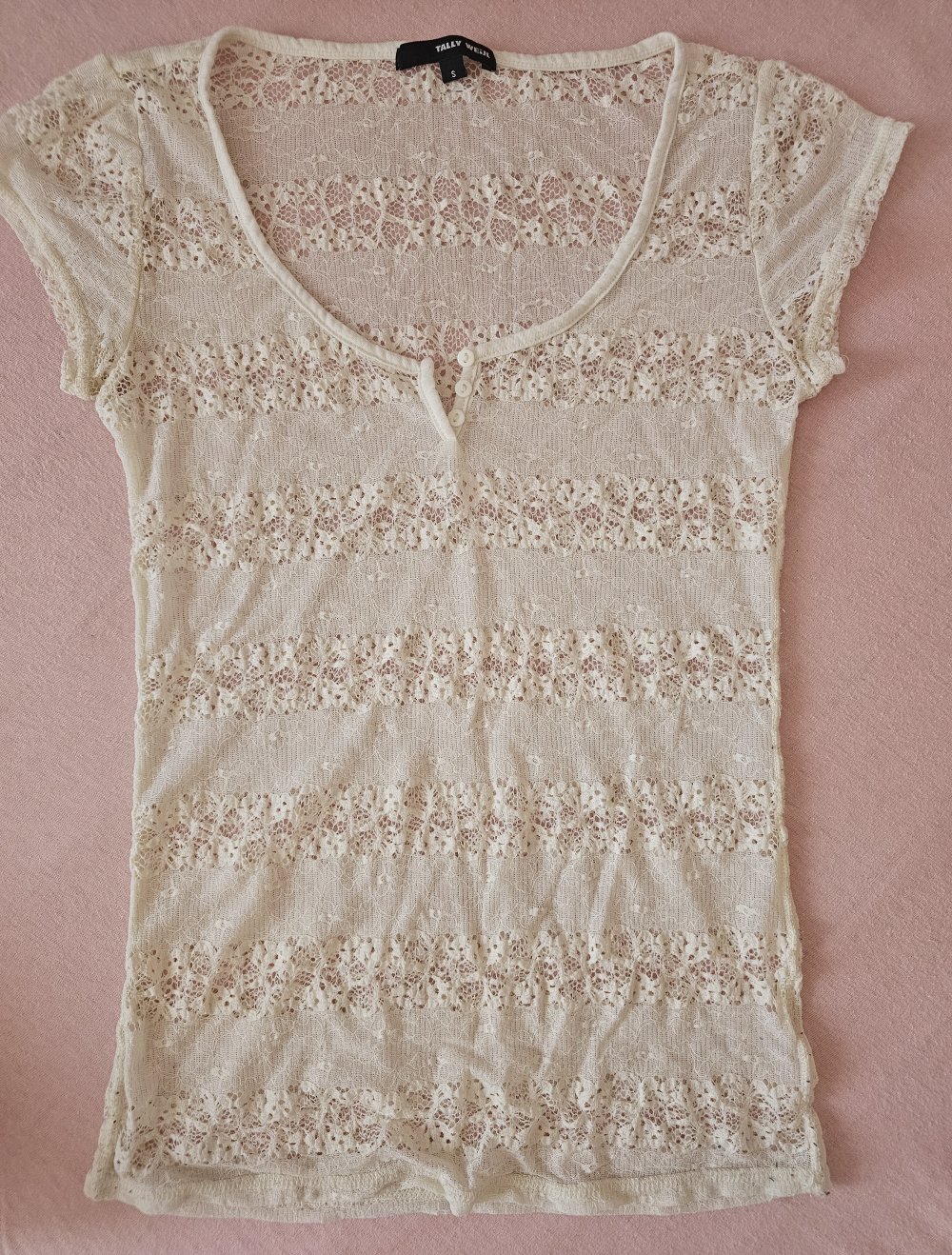 Schöne Spitzen T-Shirt in S Größe