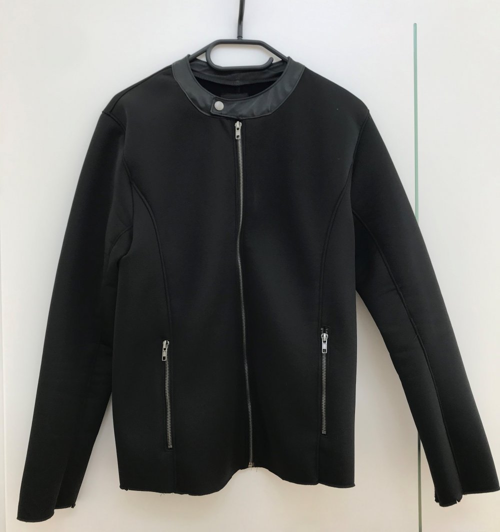 Modische Jacke von CATCH, gefertigt aus angenehm und bequem tragbarem - Material. Gut kombinierbar mit lässiger Jeans oder Hose. Cooles outfit.