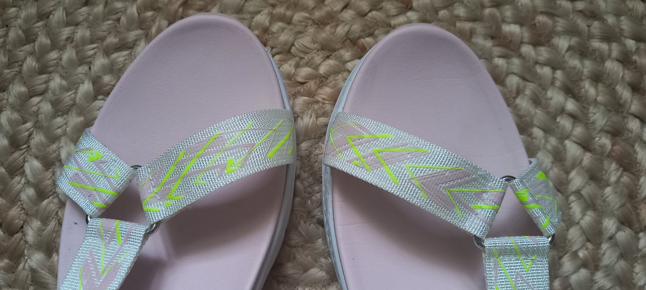 Sandaletten, Sandalen, Plateau-Sandale von Dockers, sehr guter Zustand