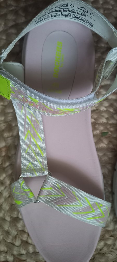 Sandaletten, Sandalen, Plateau-Sandale von Dockers, sehr guter Zustand