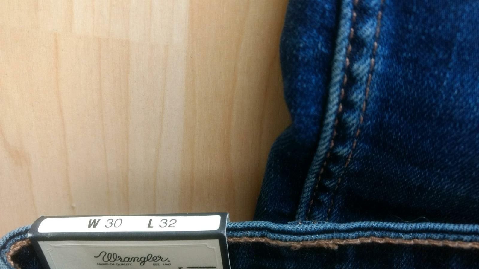  Wrangler Jeans 30/32 Hose Sara Straight Leg 3x NEU Haushaltsauflösung Auswanderung