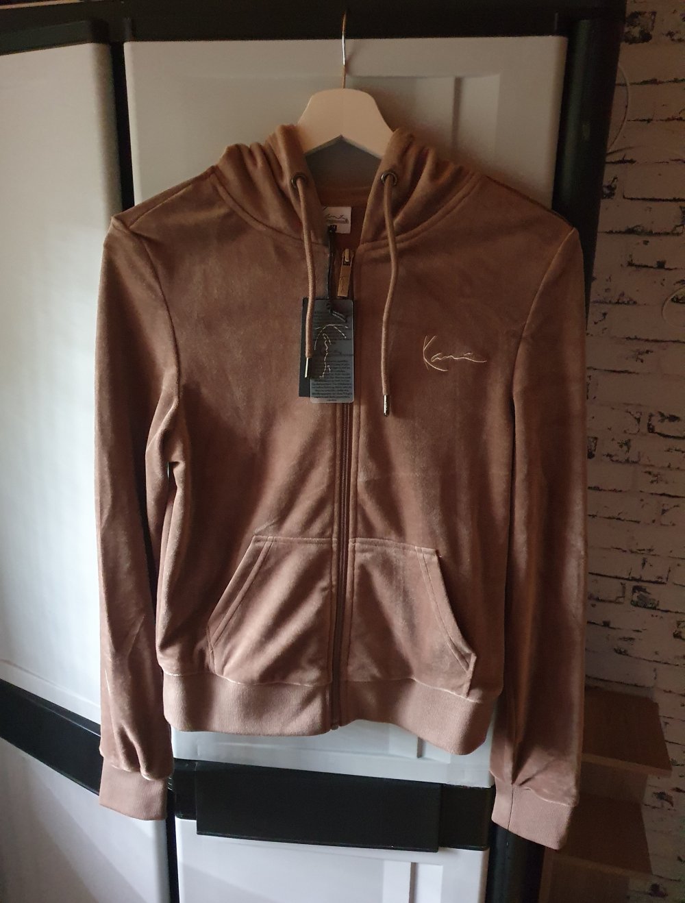 Chest Signature Tight Full zip velvet jacket