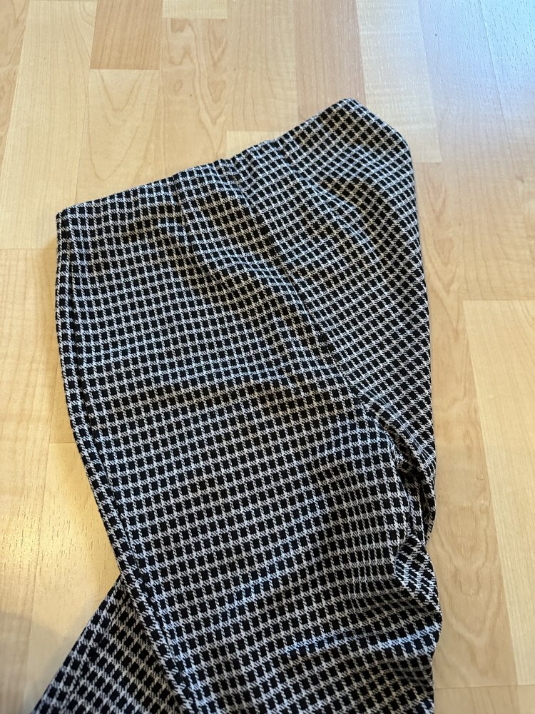 Hailys Leggings kariert schwarz weiß S 36