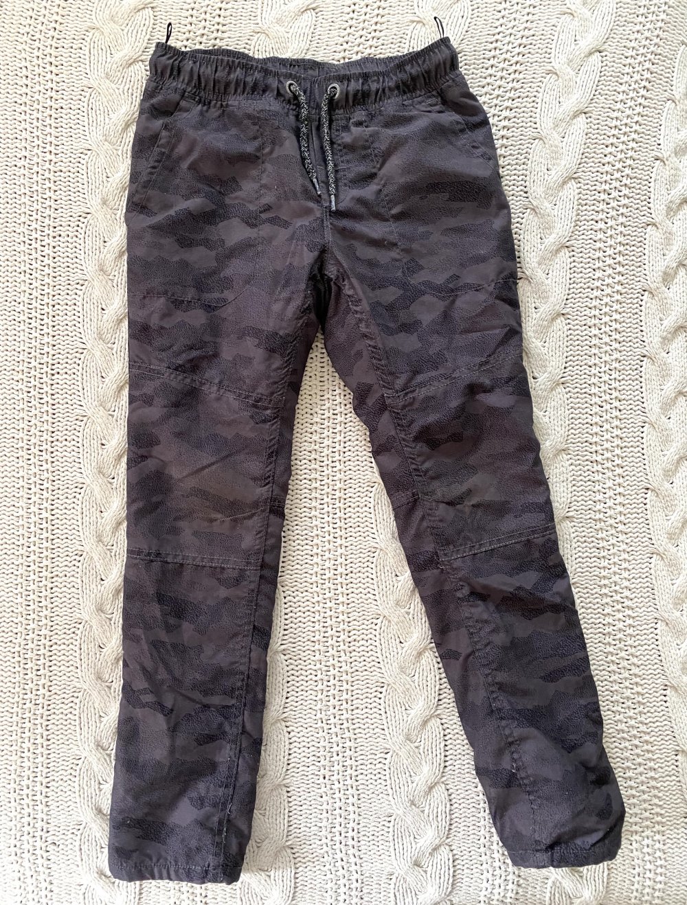 c&A Thermohose Kinder Jungen Größe 128 wie neu grau Camouflage