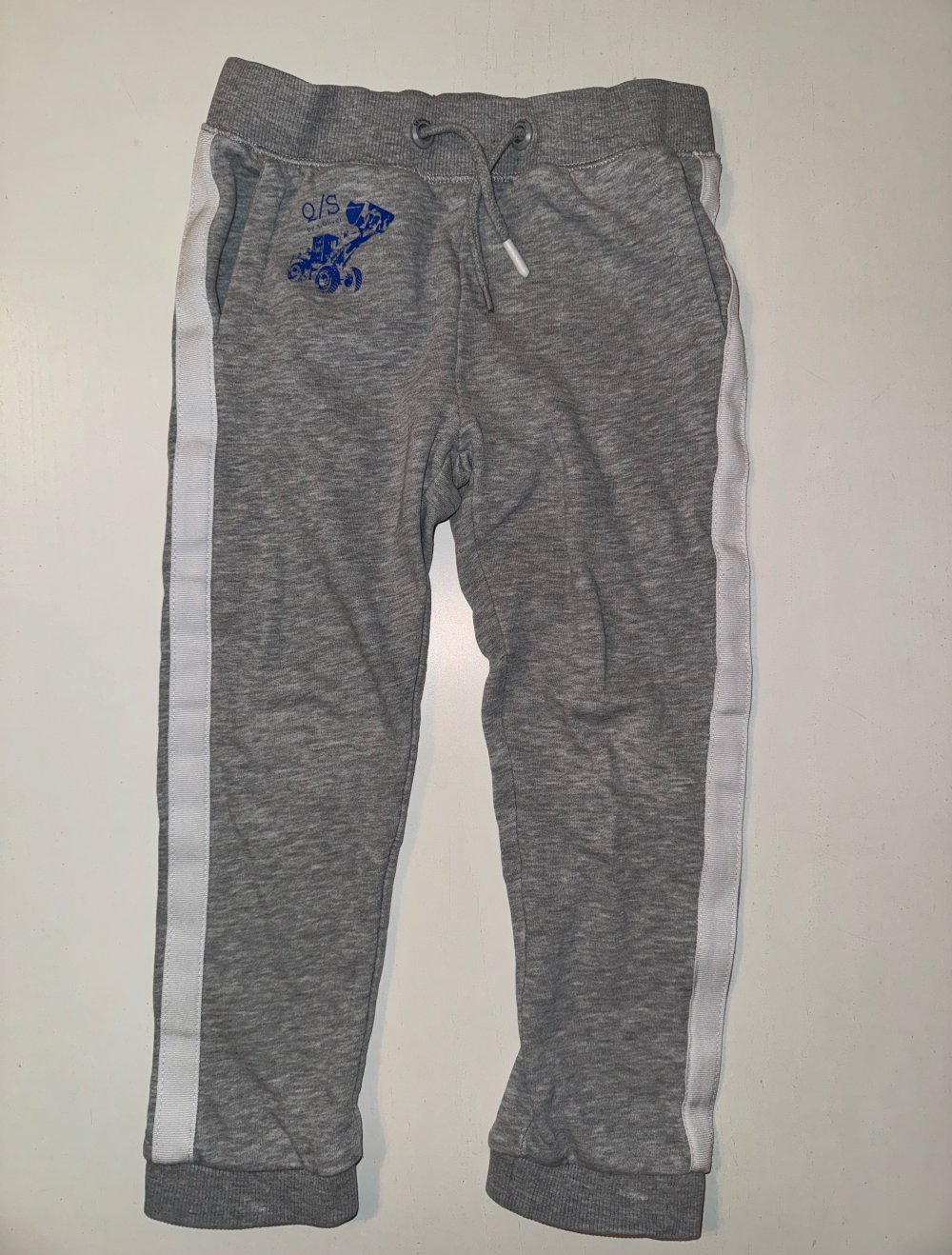 Jogginghosen Größe 104/110 s.oliver grau