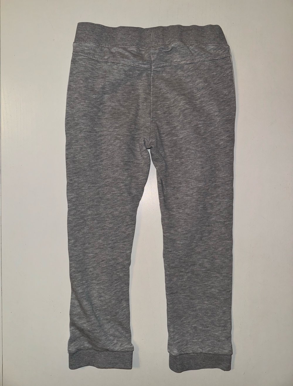 Jogginghosen Größe 104/110 s.oliver grau